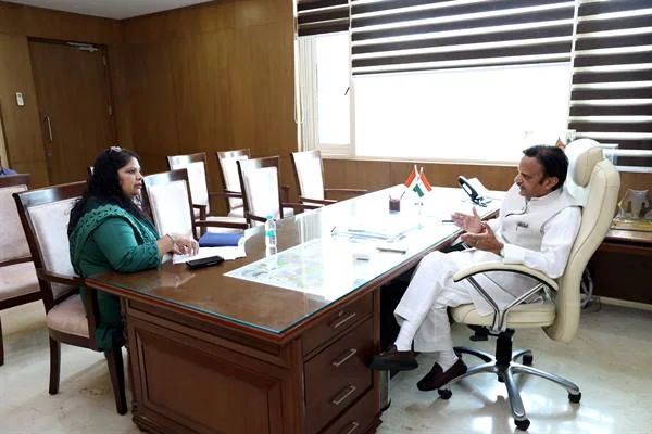 मुकुंदपुर व्हाइट टाइगर सफारी समीक्षा से जुड़ा विज्ञप्ति चित्र